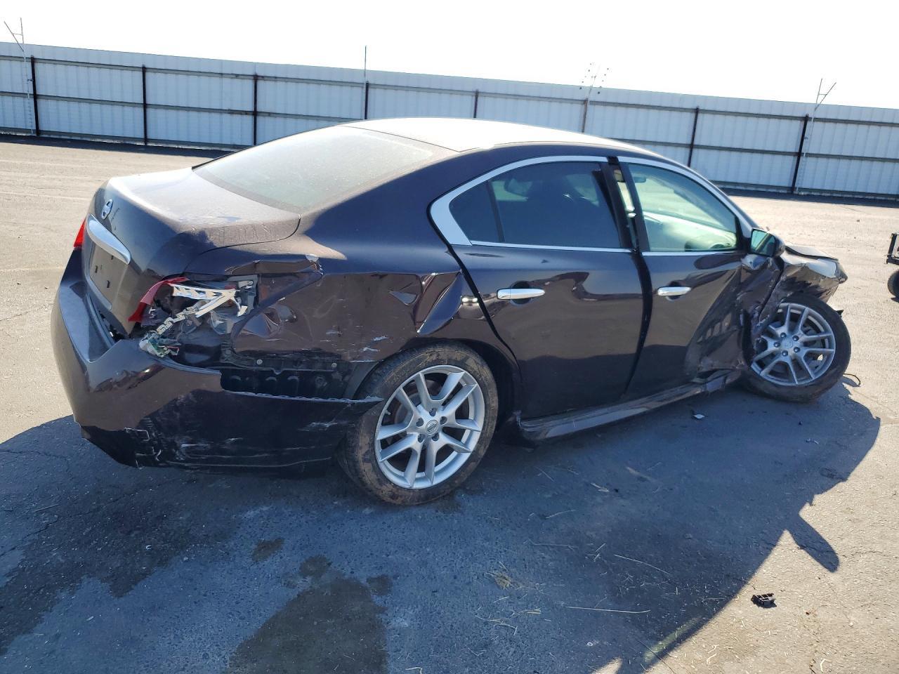 2011 Nissan Maxima 3.5 S - Фото 3