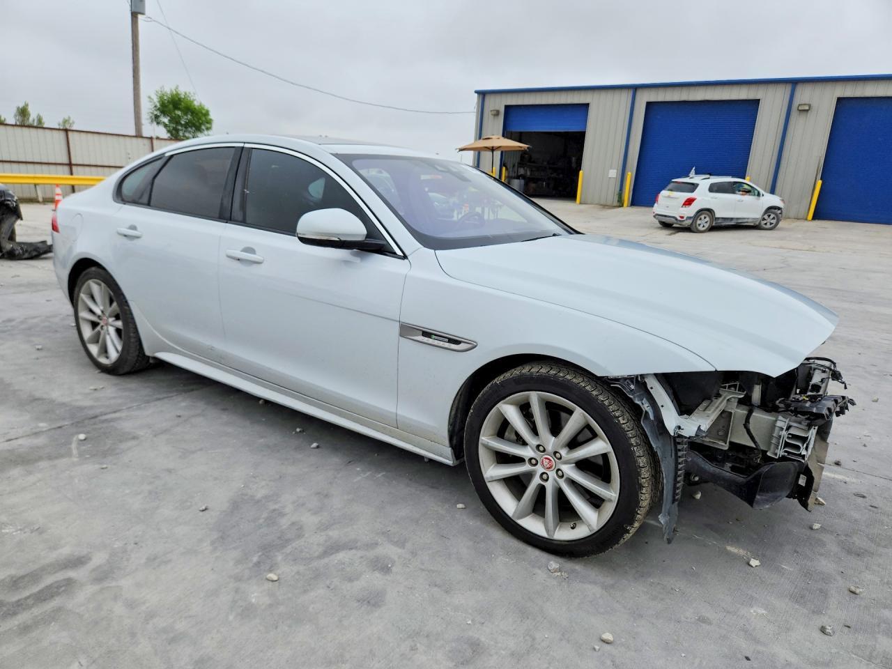 2016 Jaguar Xf R - Sport - Image 4