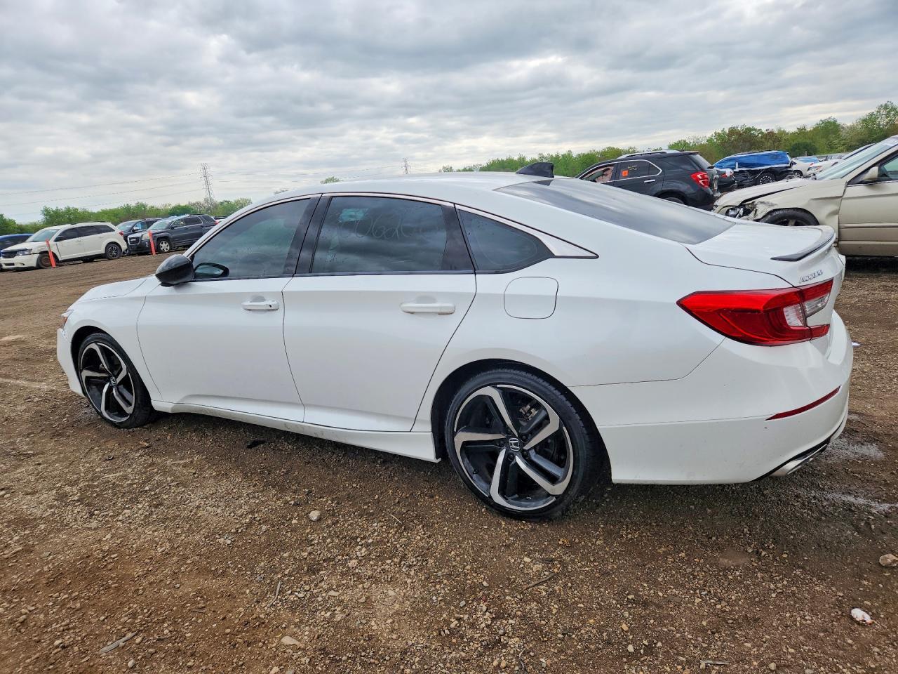2021 Honda Accord Sport - Фото 2