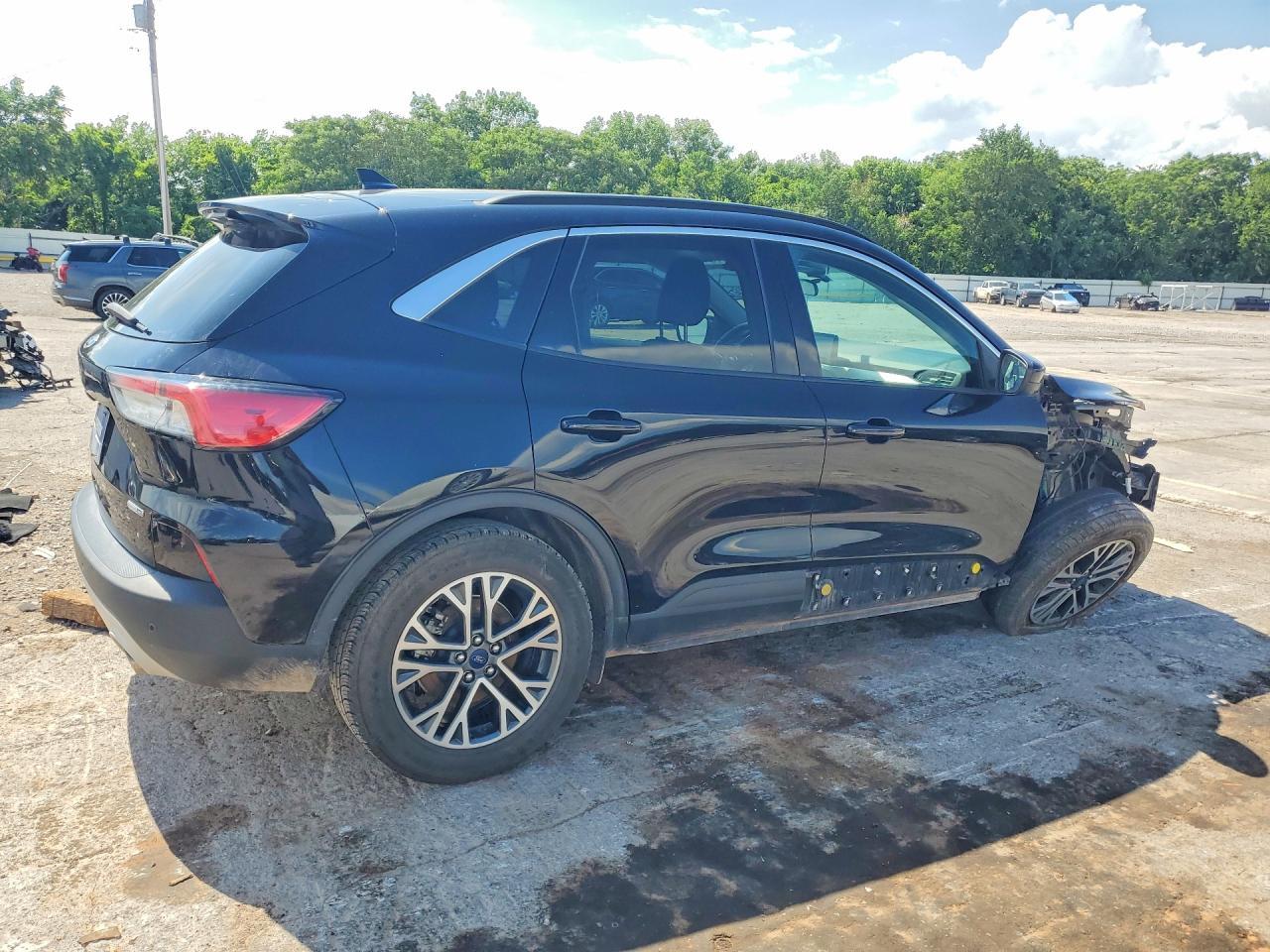 2020 Ford Escape Sel - Image 3