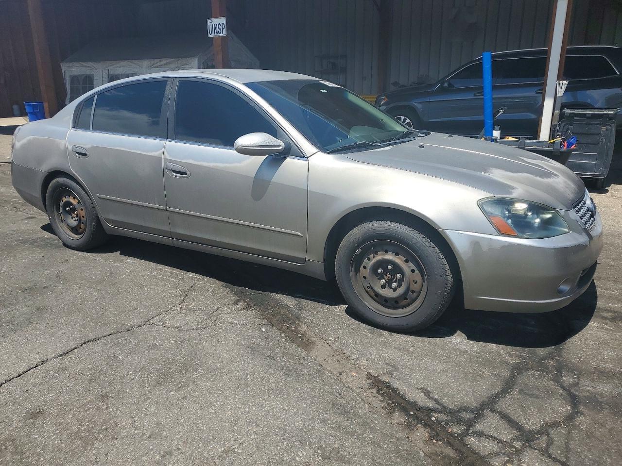 2005 Nissan Altima 2.5 - Фото 4