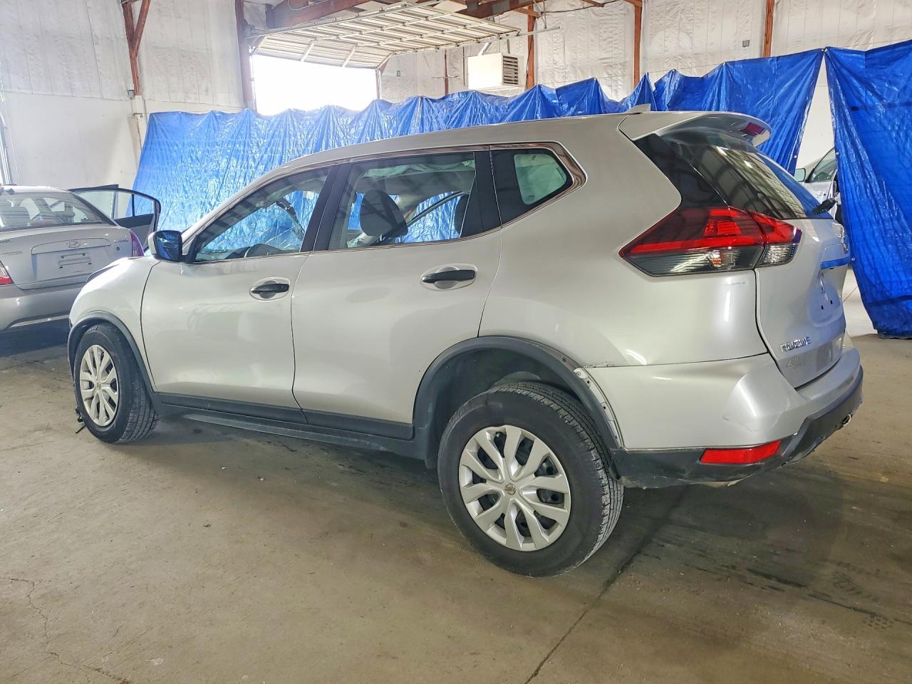 2020 Nissan Rogue - Фото 2