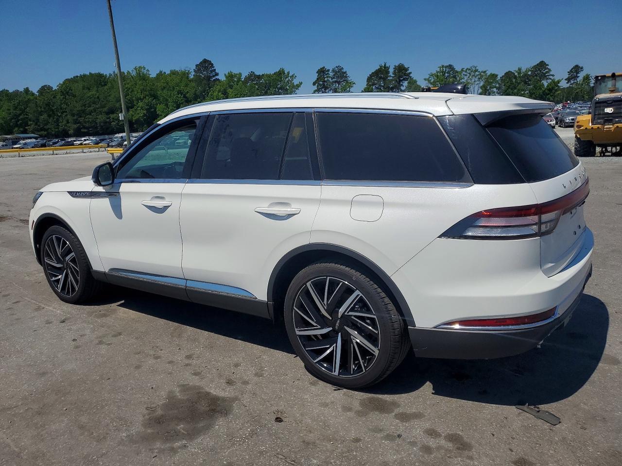 2025 Lincoln Aviator Reserve - Image 2