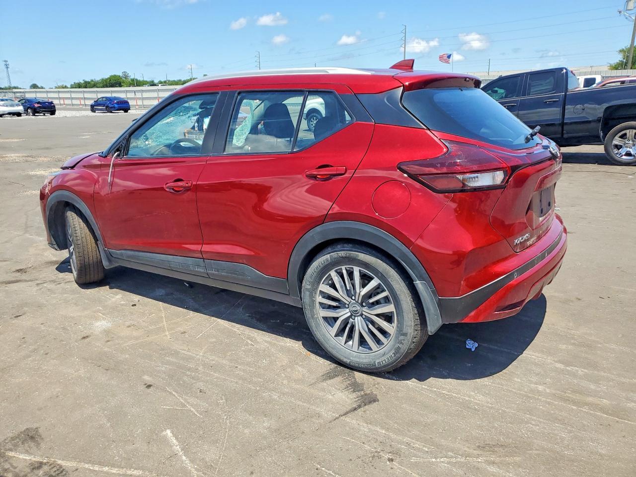 2023 Nissan Kicks Sv - Image 2