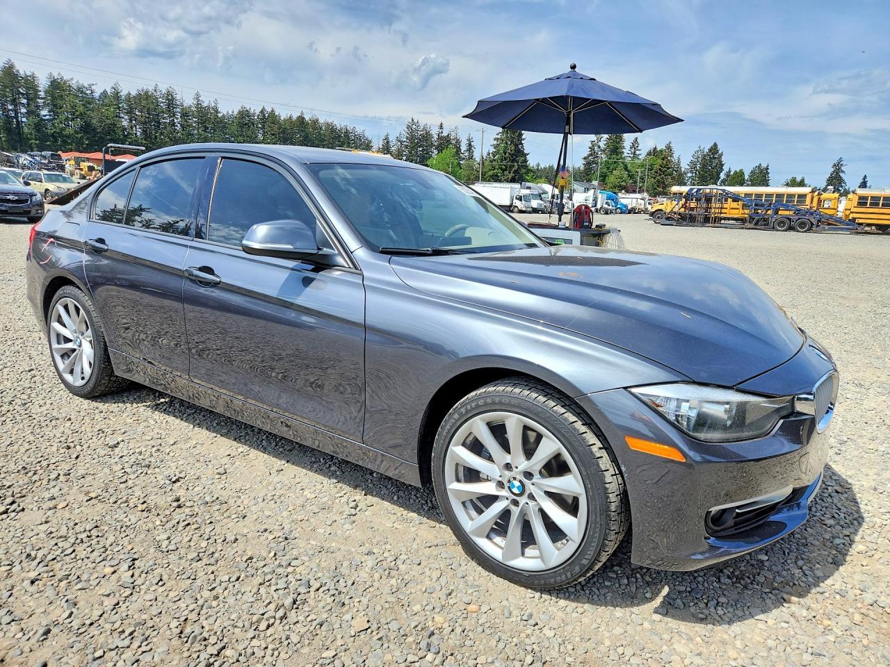 2012 BMW 328 I - Image 4