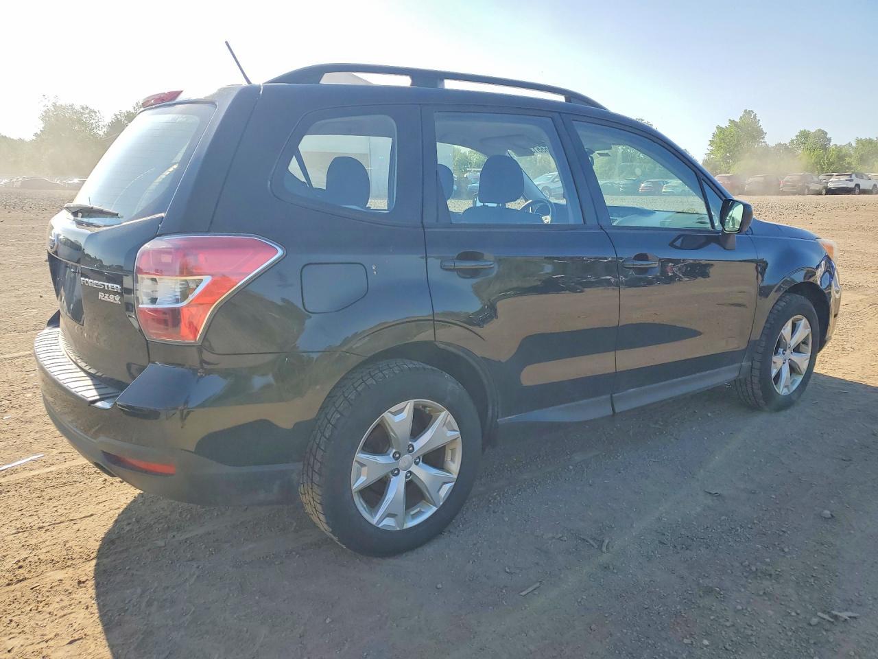 2015 Subaru Forester 2.5I - Фото 3