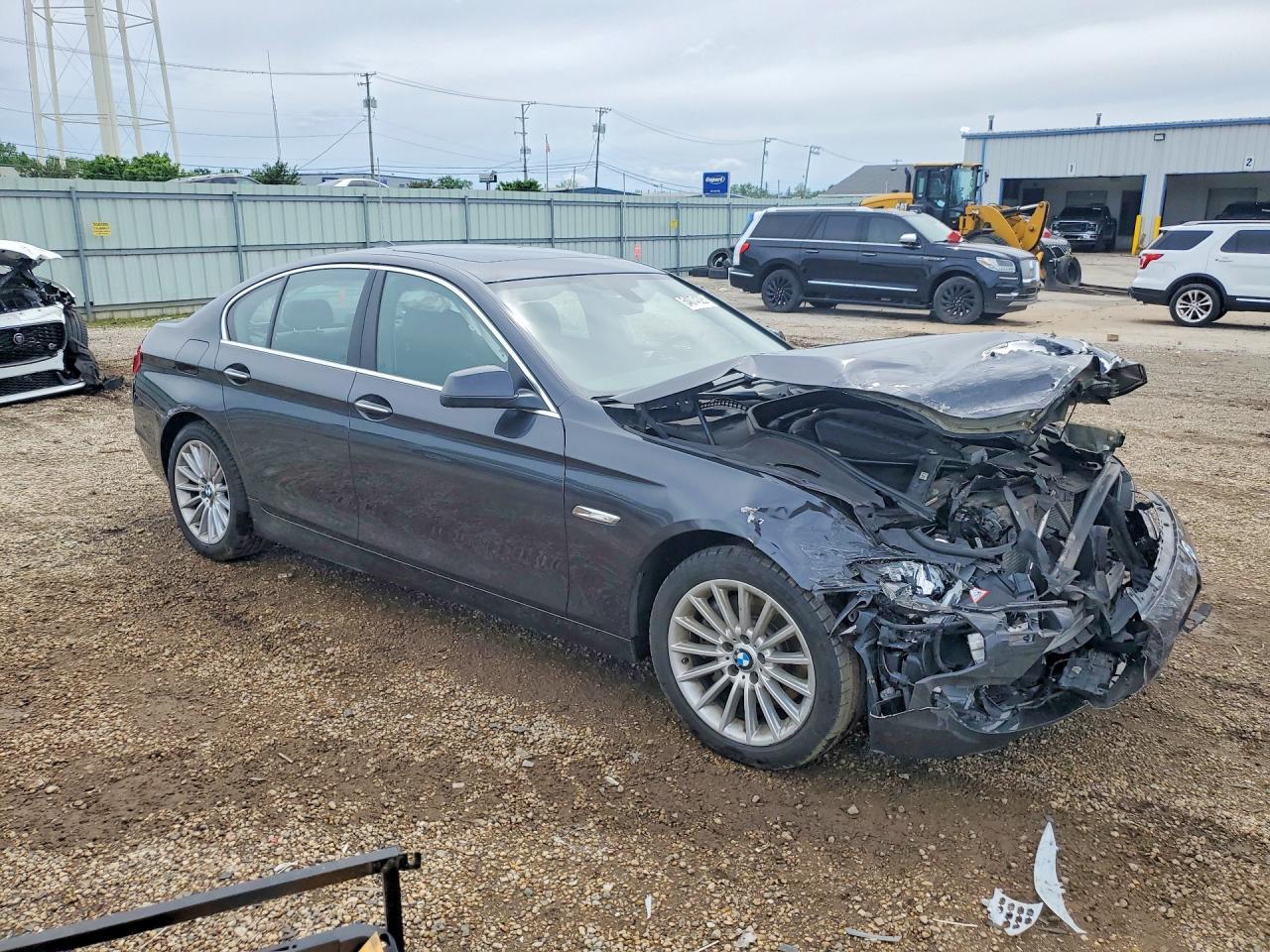 2013 BMW 535 Xi - Image 4