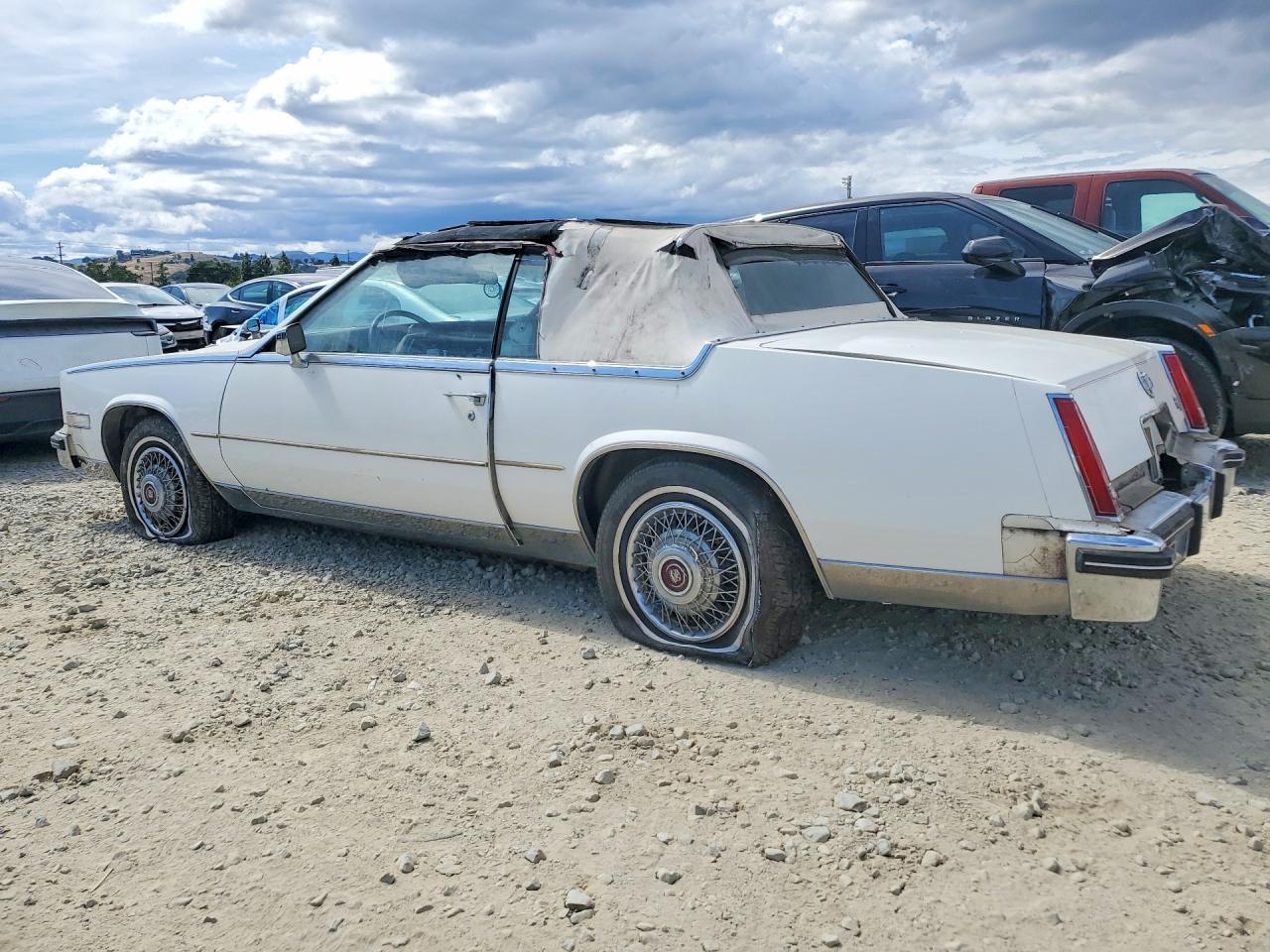 1984 Cadillac Eldorado Biarritz - Фото 2