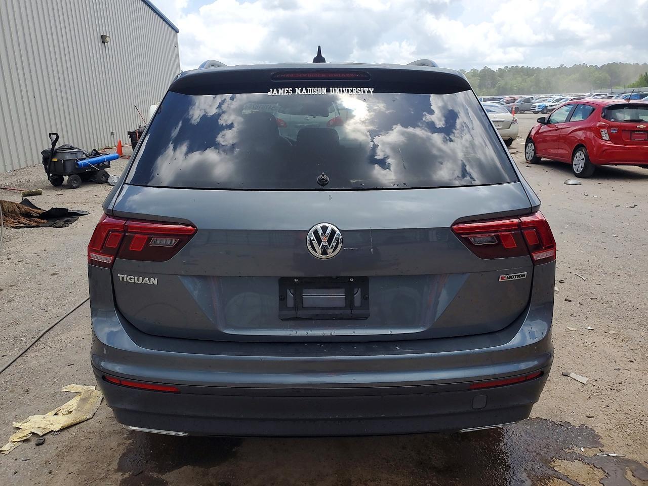 2020 Volkswagen Tiguan S - Фото 6