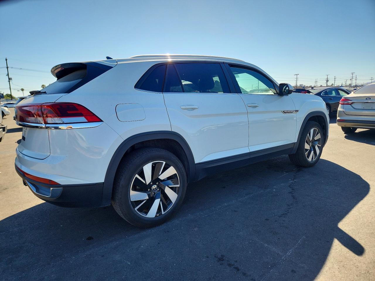 2025 Volkswagen Atlas Cross Sport Se - Фото 3