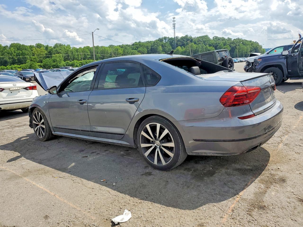 2018 Volkswagen Passat Gt - Фото 2