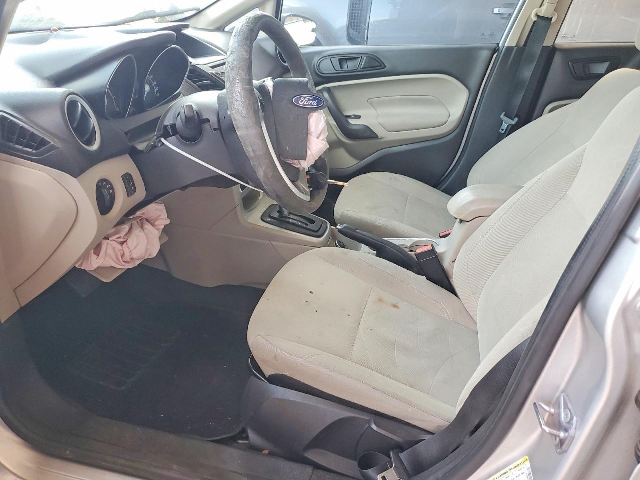 2019 Ford Fiesta Se - Фото 7