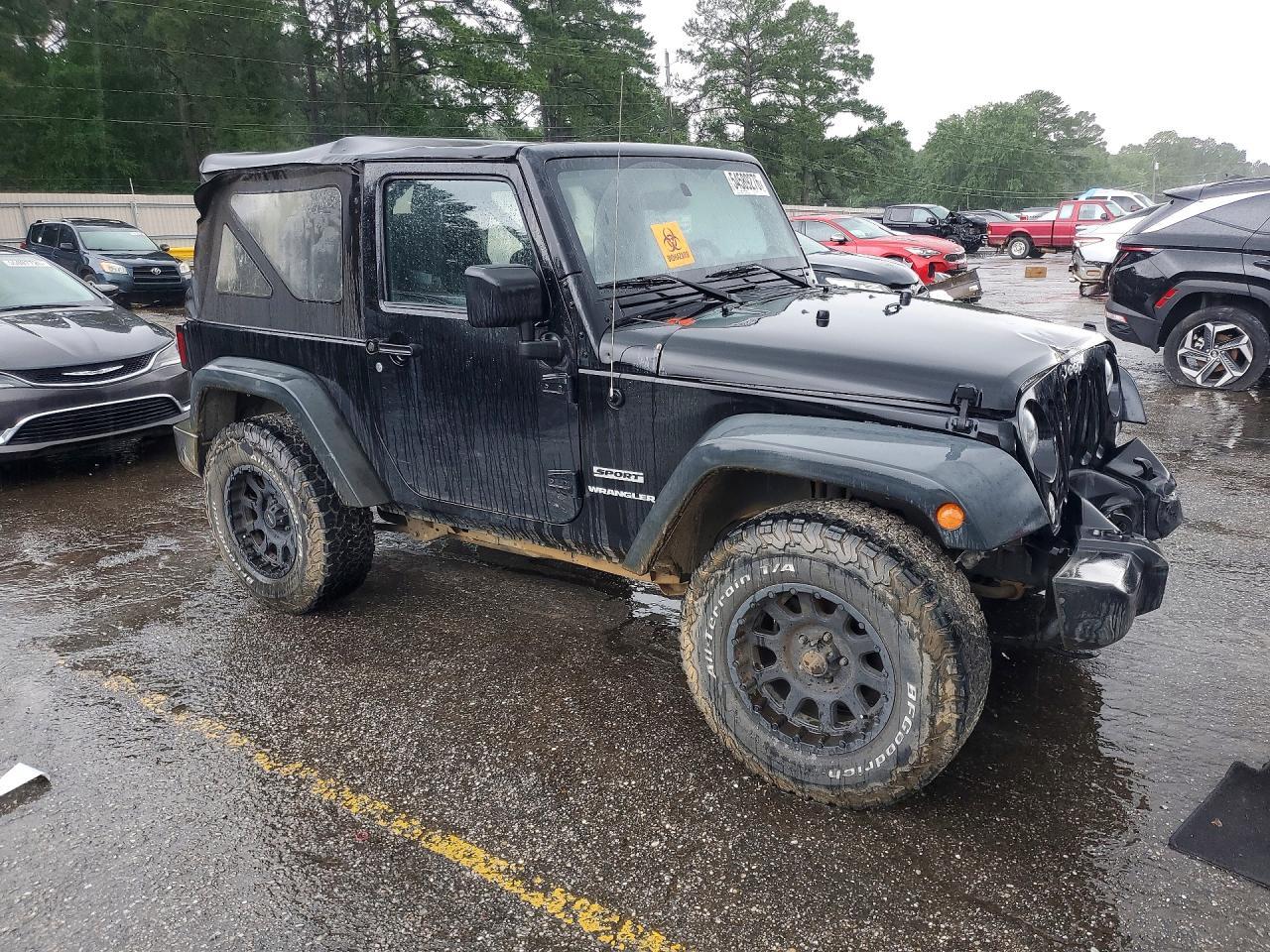2015 Jeep Wrangler Sport - Фото 4