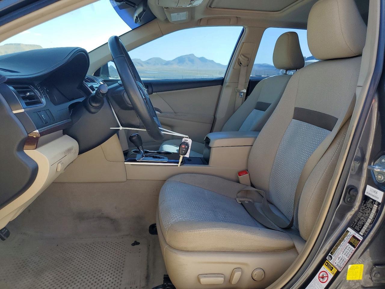 2012 Toyota Camry Xle - Image 7