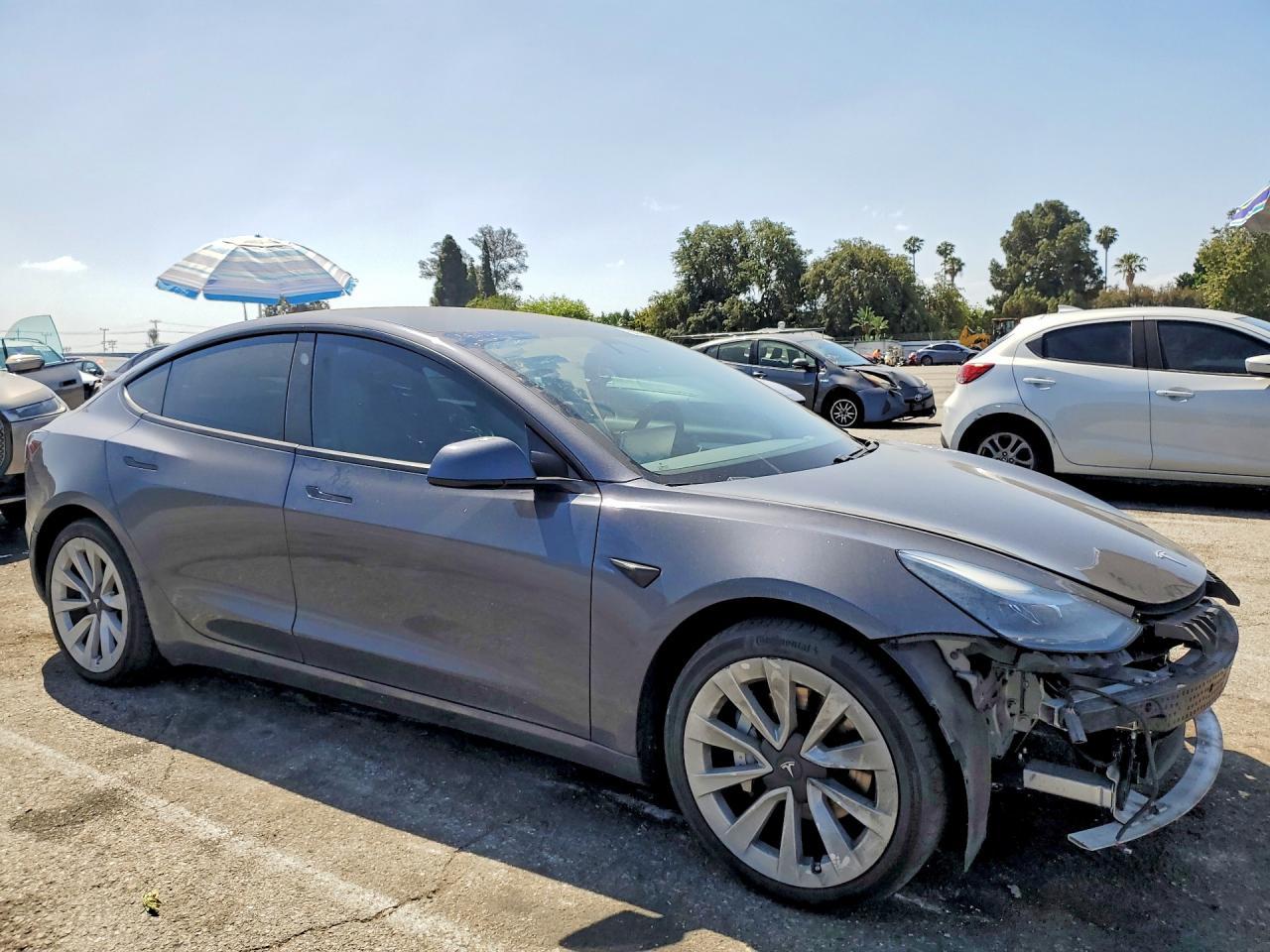 2021 Tesla Model 3 - Image 4