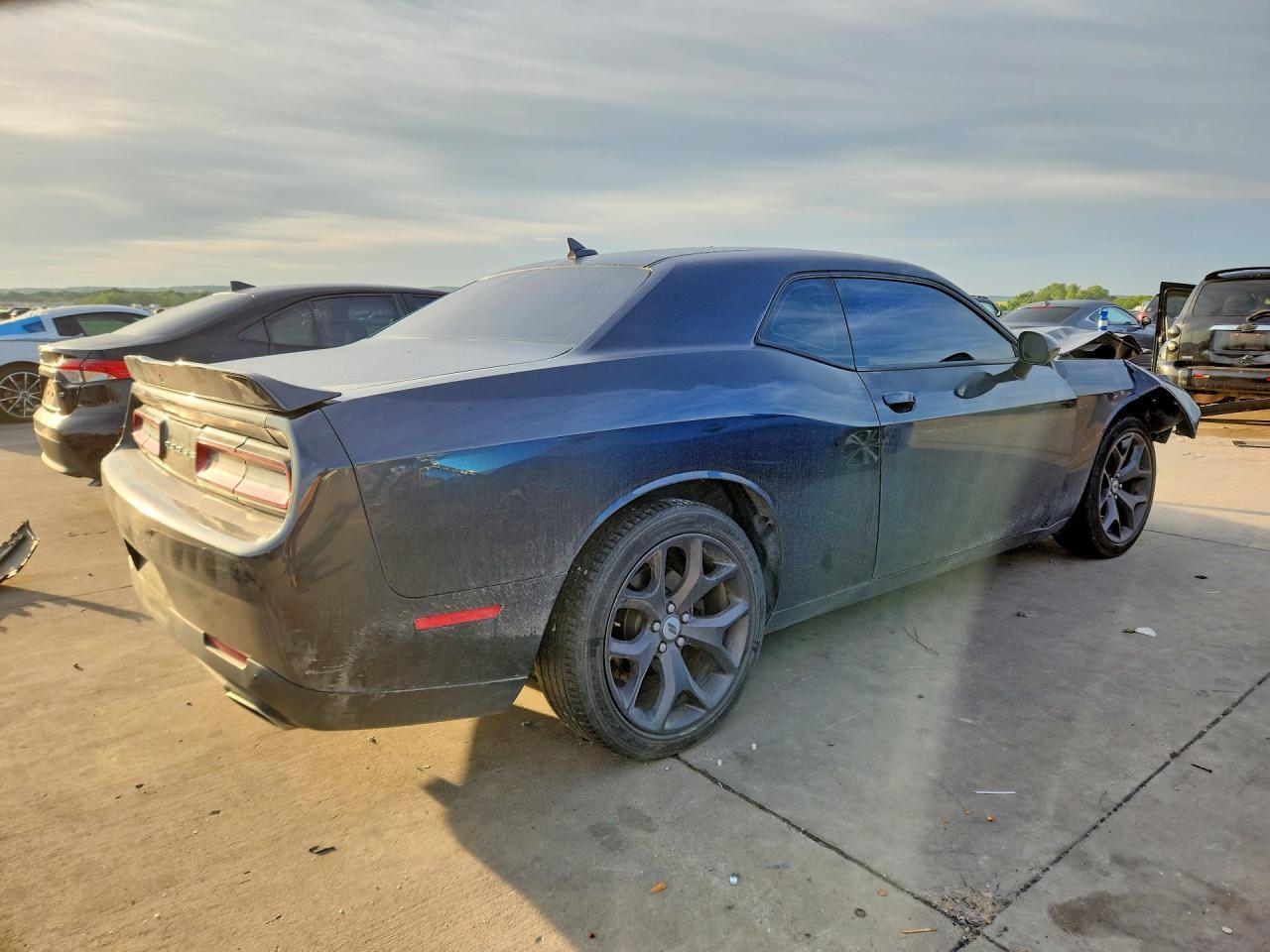 2018 Dodge Challenger Sxt - Image 3