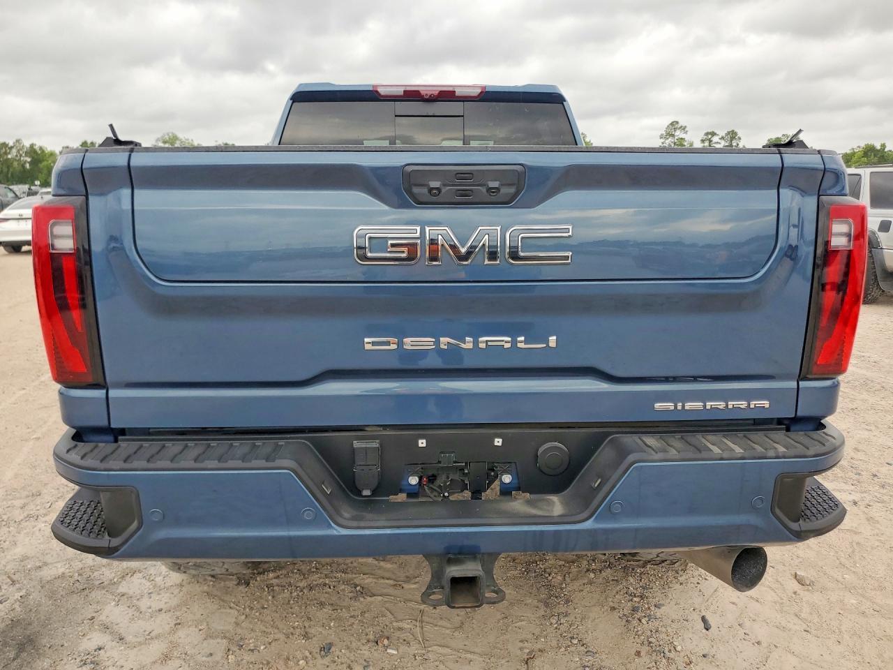 2025 GMC Sierra K2500 Denali Ultimate - Фото 6