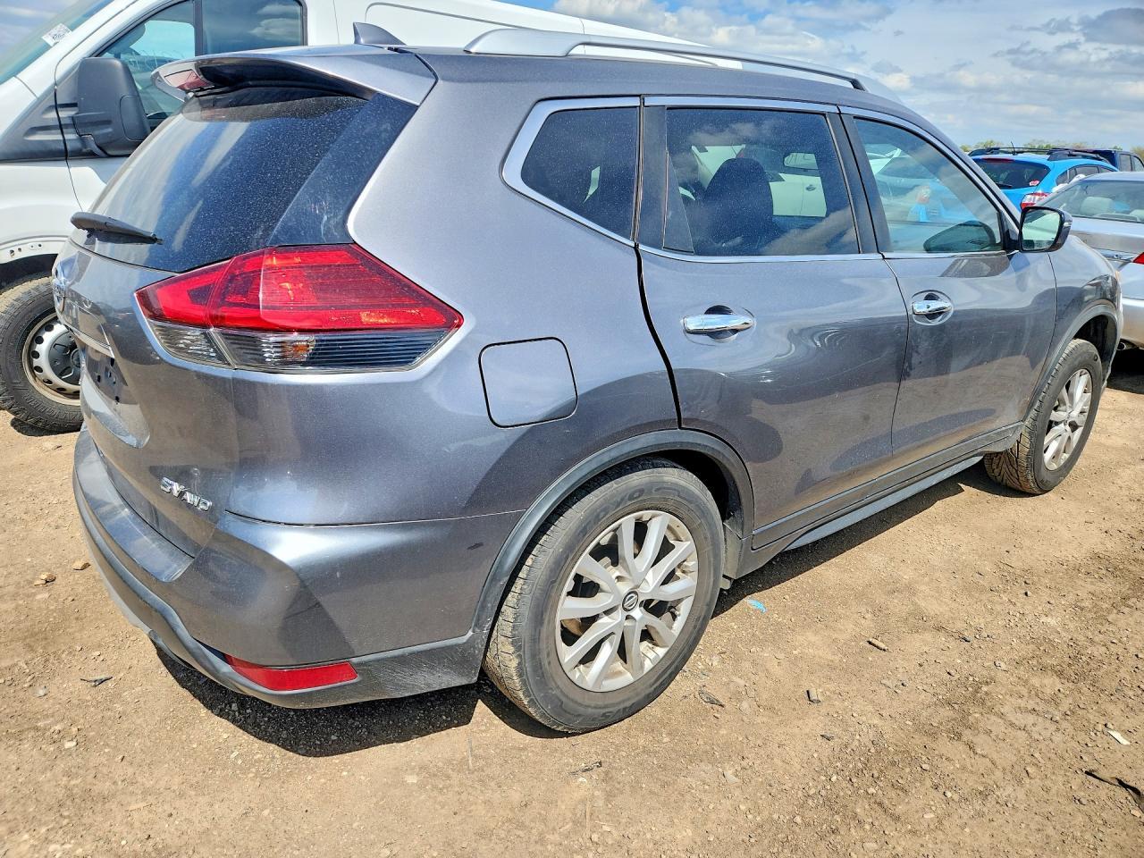 2017 Nissan Rogue Sv - Фото 3