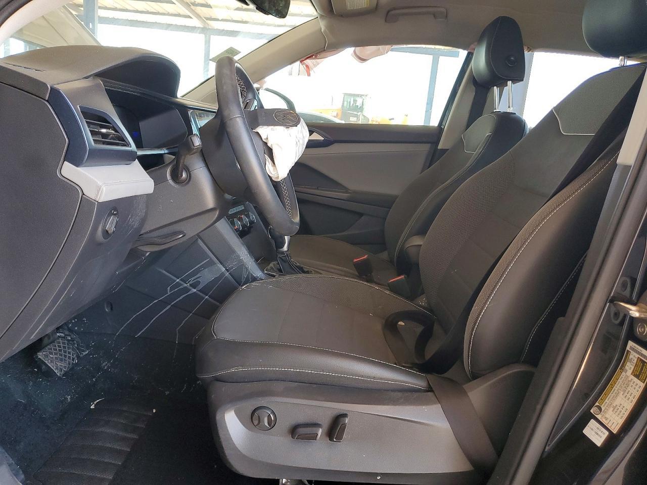 2023 Volkswagen Taos Se - Фото 7