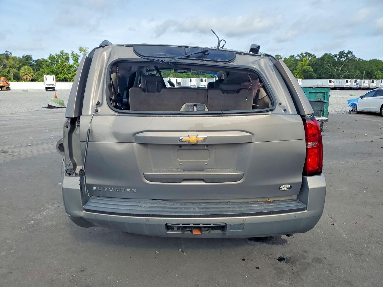 2018 Chevrolet Suburban C1500 Lt - Image 6
