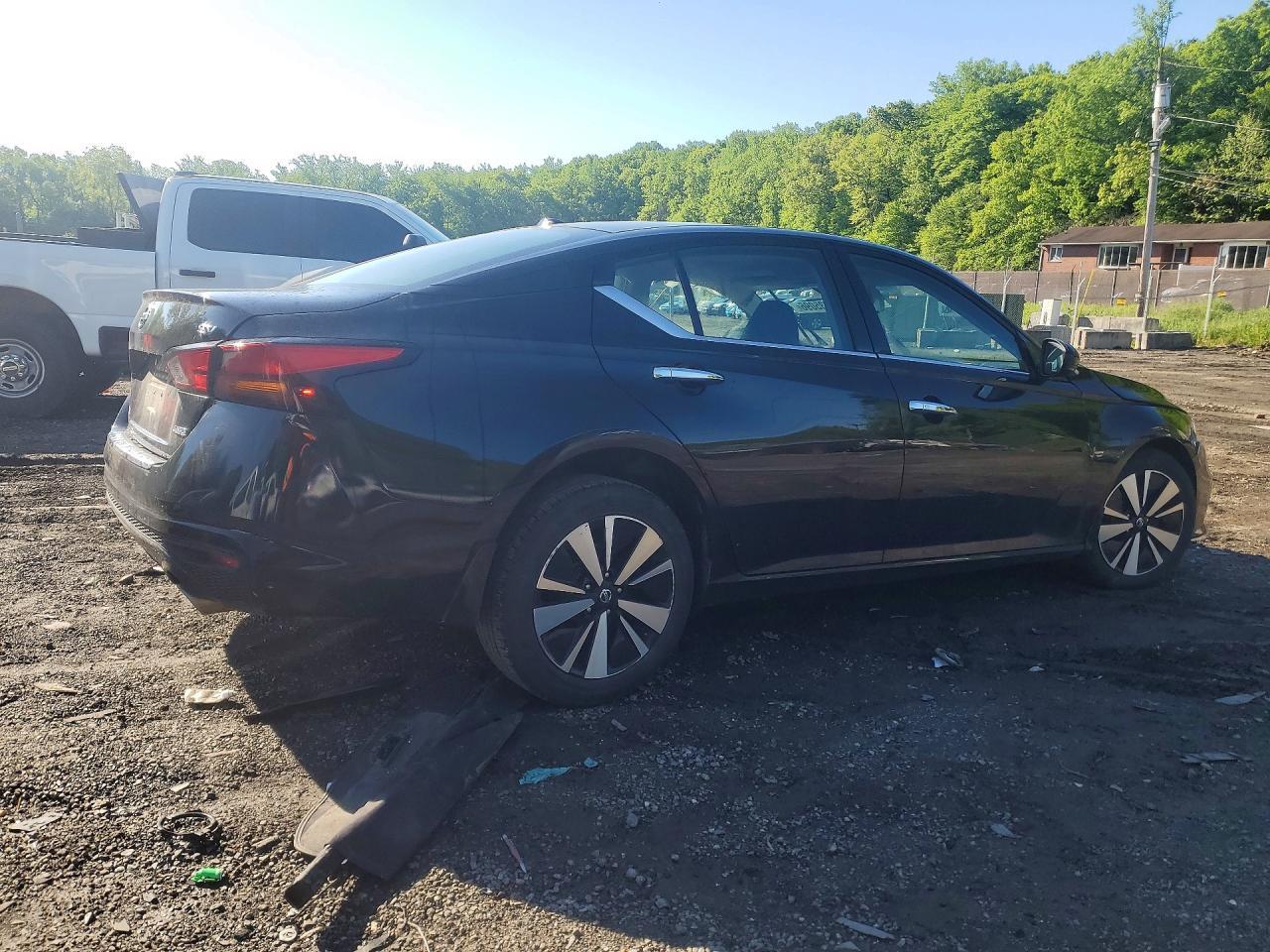 2019 Nissan Altima Sv - Фото 3