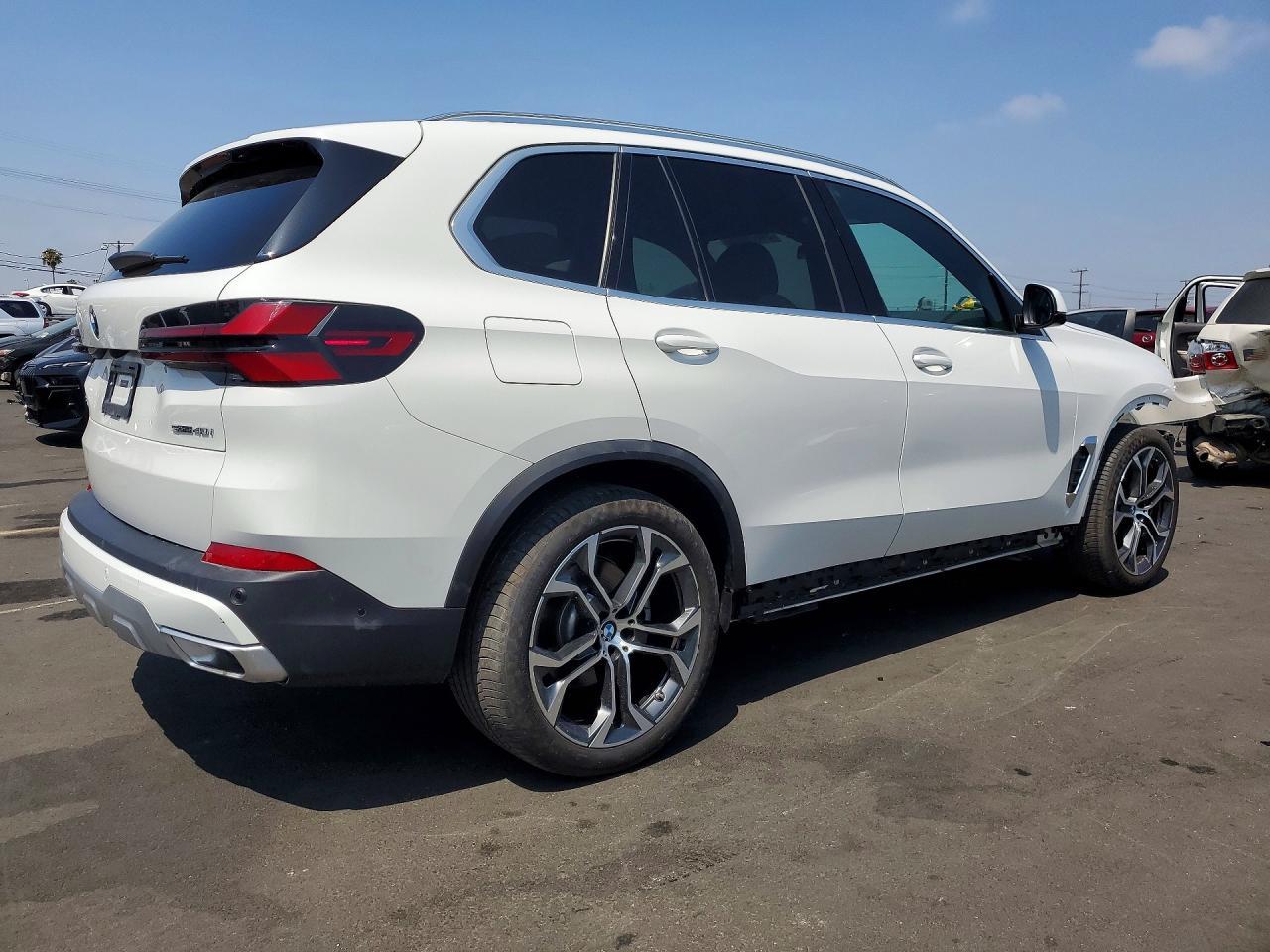 2025 BMW X5 Sdrive 40I - Image 3