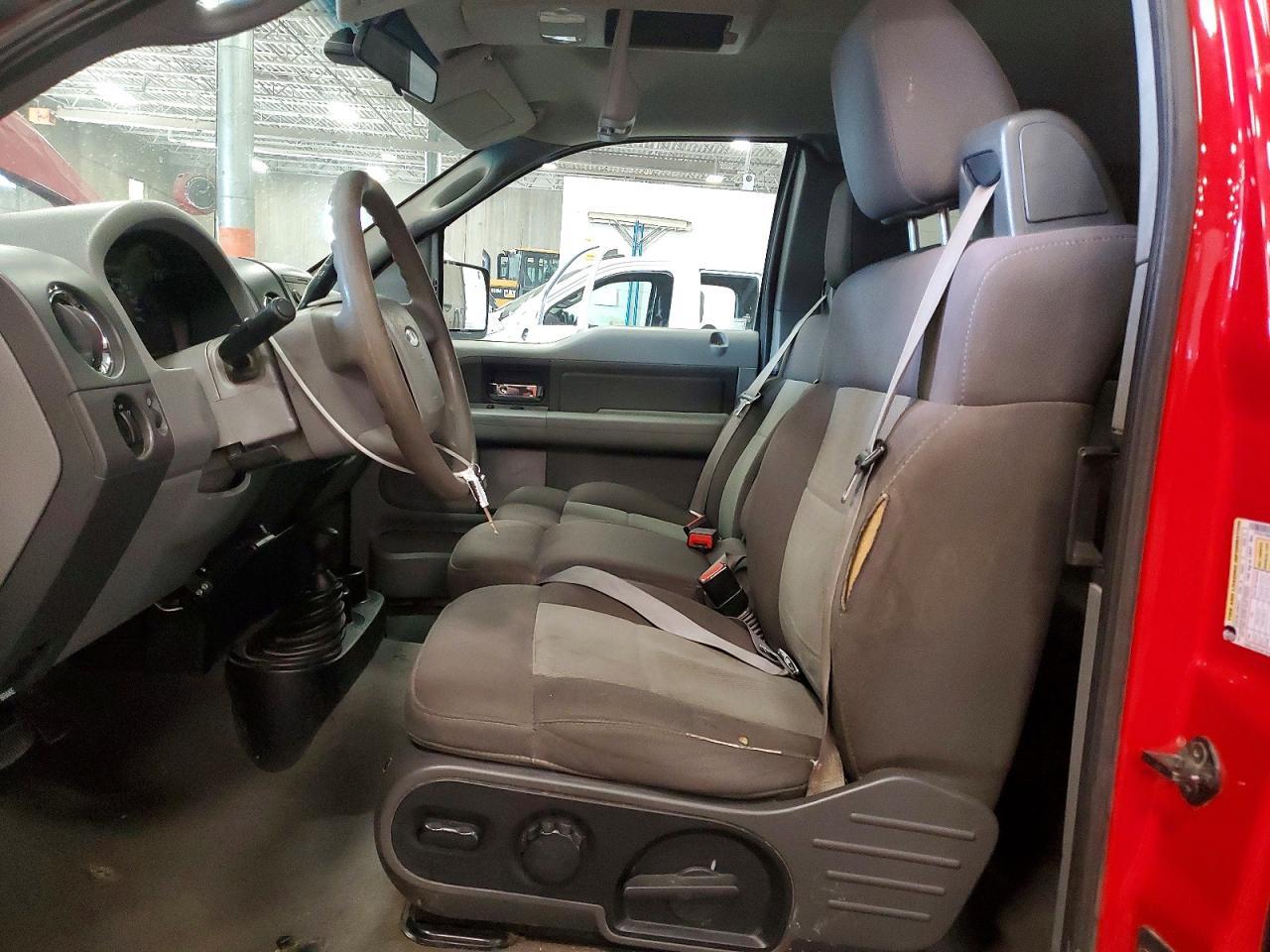 2006 Ford F150 - Image 7