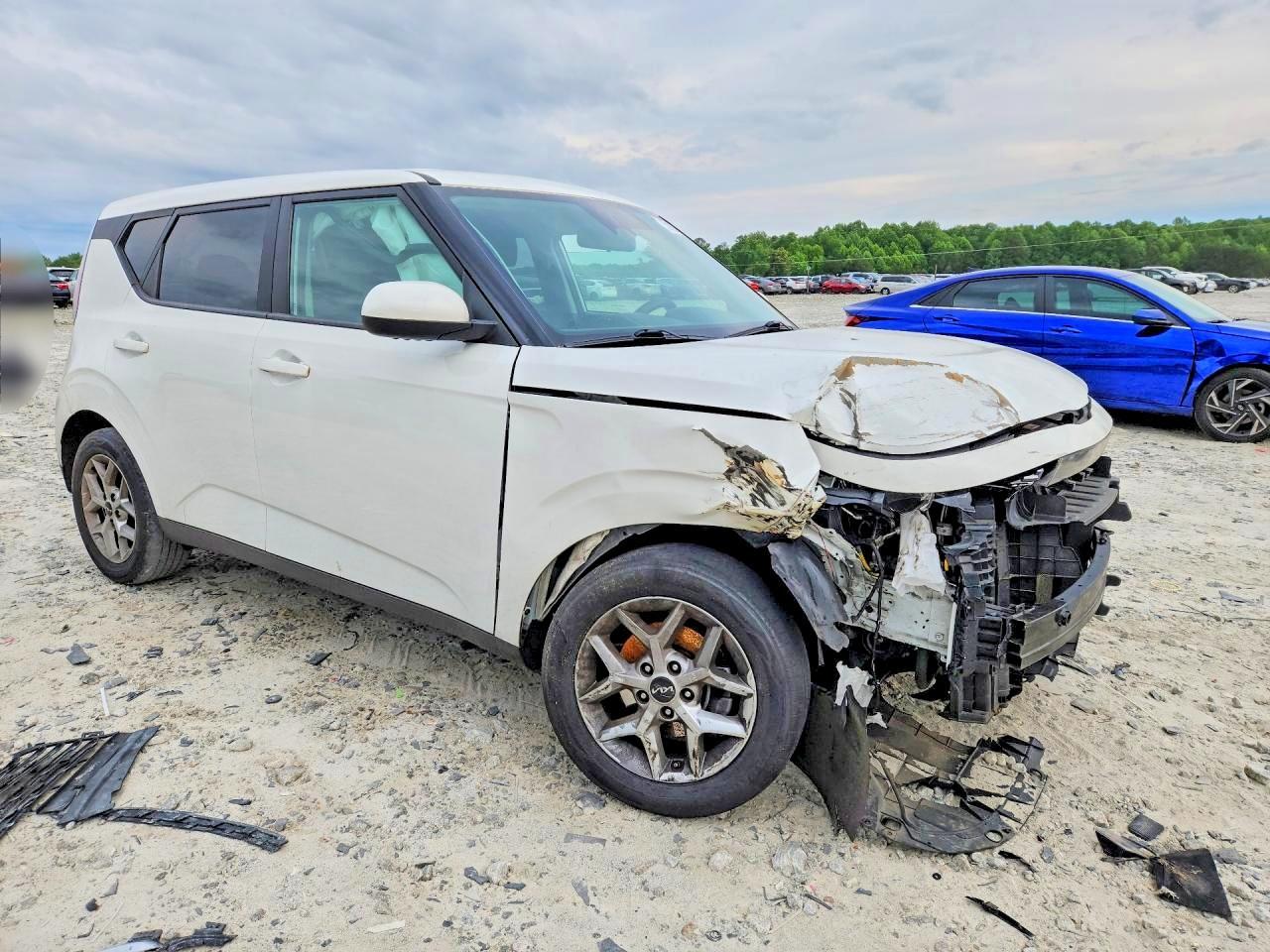 2024 Kia Soul Lx - Image 4