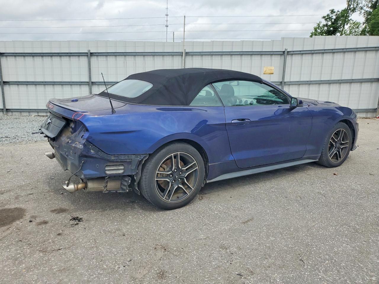 2019 Ford Mustang - Image 3