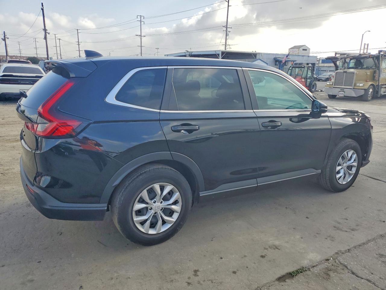 2025 Honda Cr-V Lx - Image 3