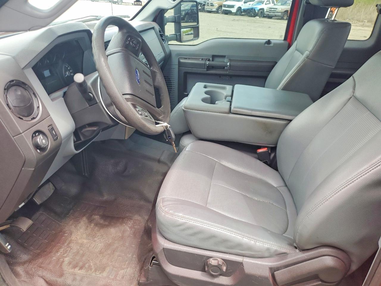 2015 Ford F550 Super Duty - Image 7