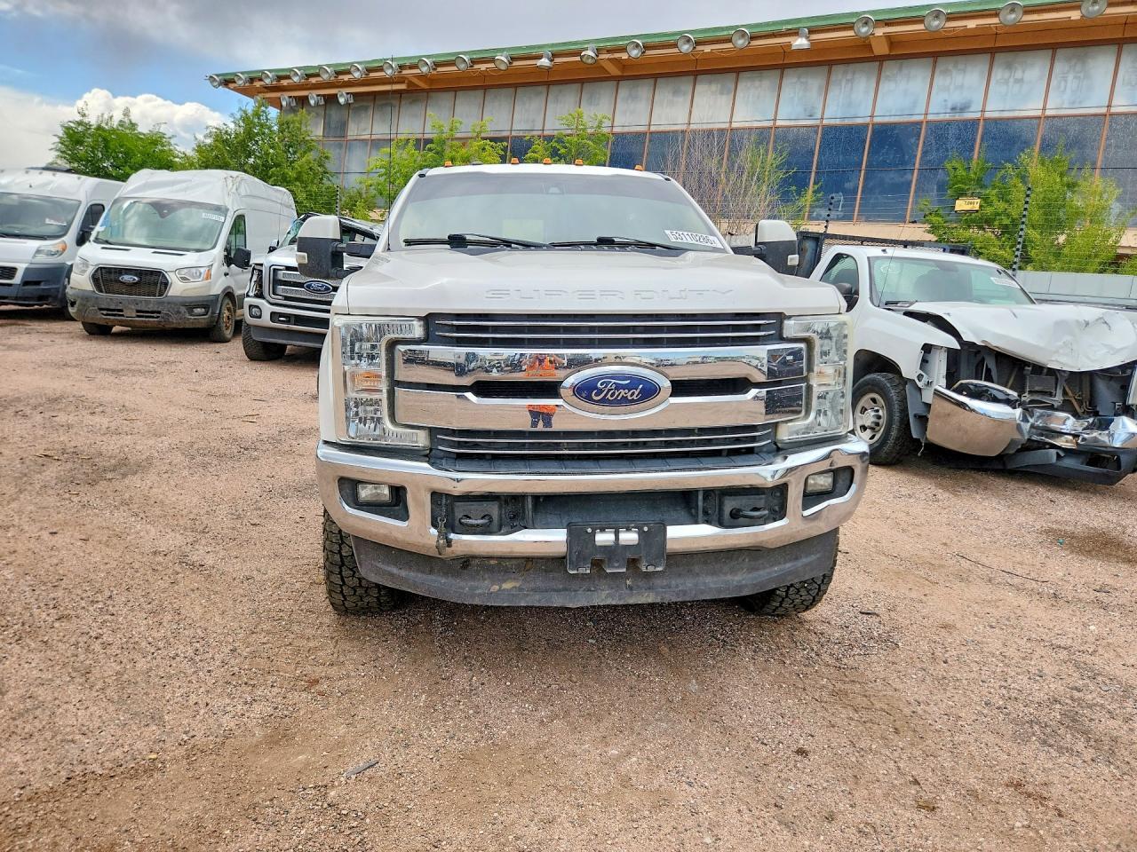 2017 Ford F350 Super Duty - Image 5