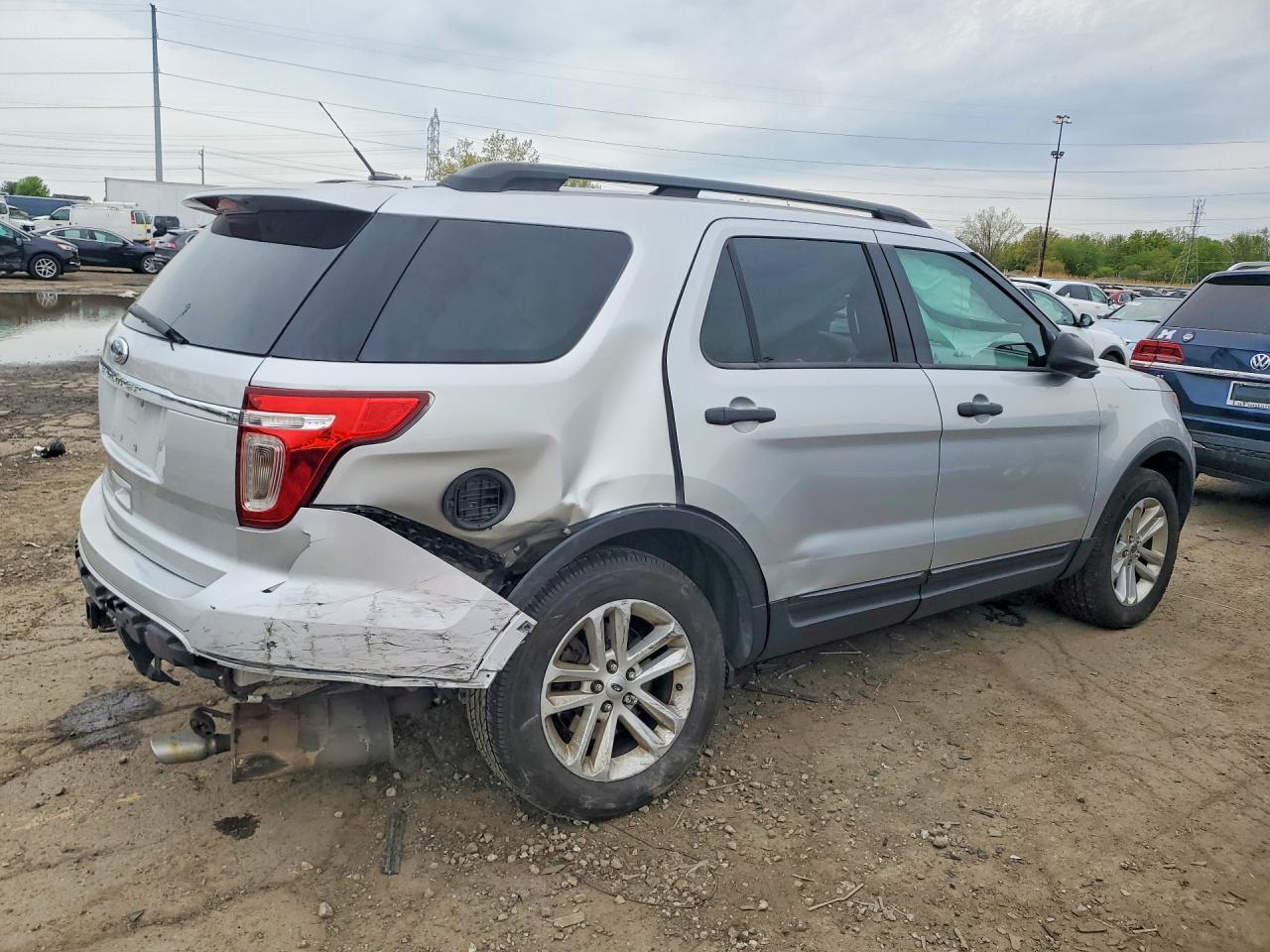 2015 Ford Explorer - Image 3