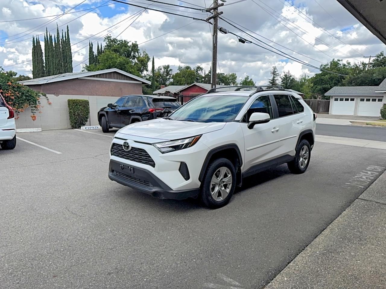 2024 Toyota Rav4 Xle - Фото 2