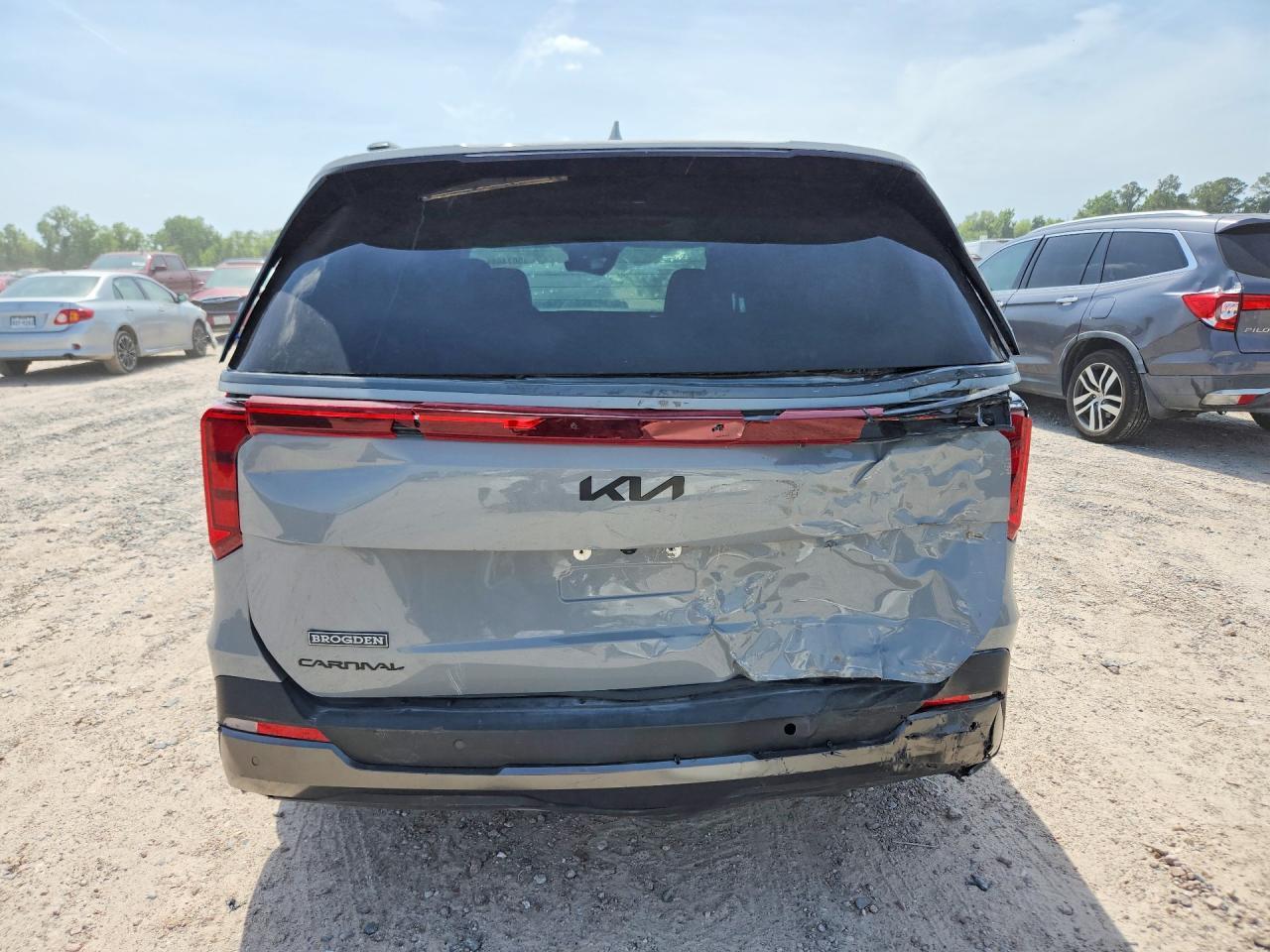 2025 Kia Carnival Sx - Image 6