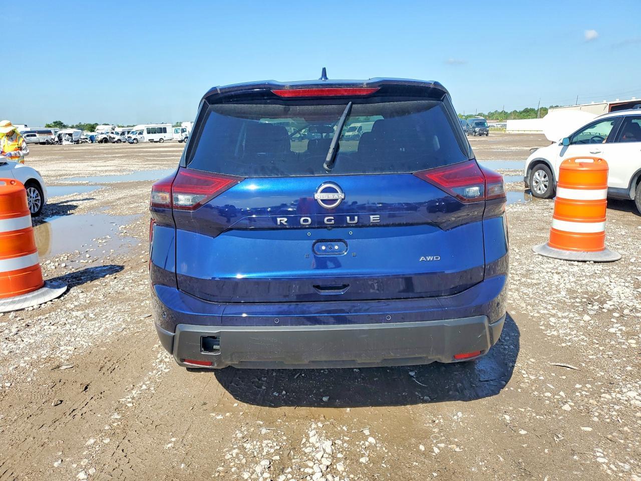 2025 Nissan Rogue Sv - Фото 6