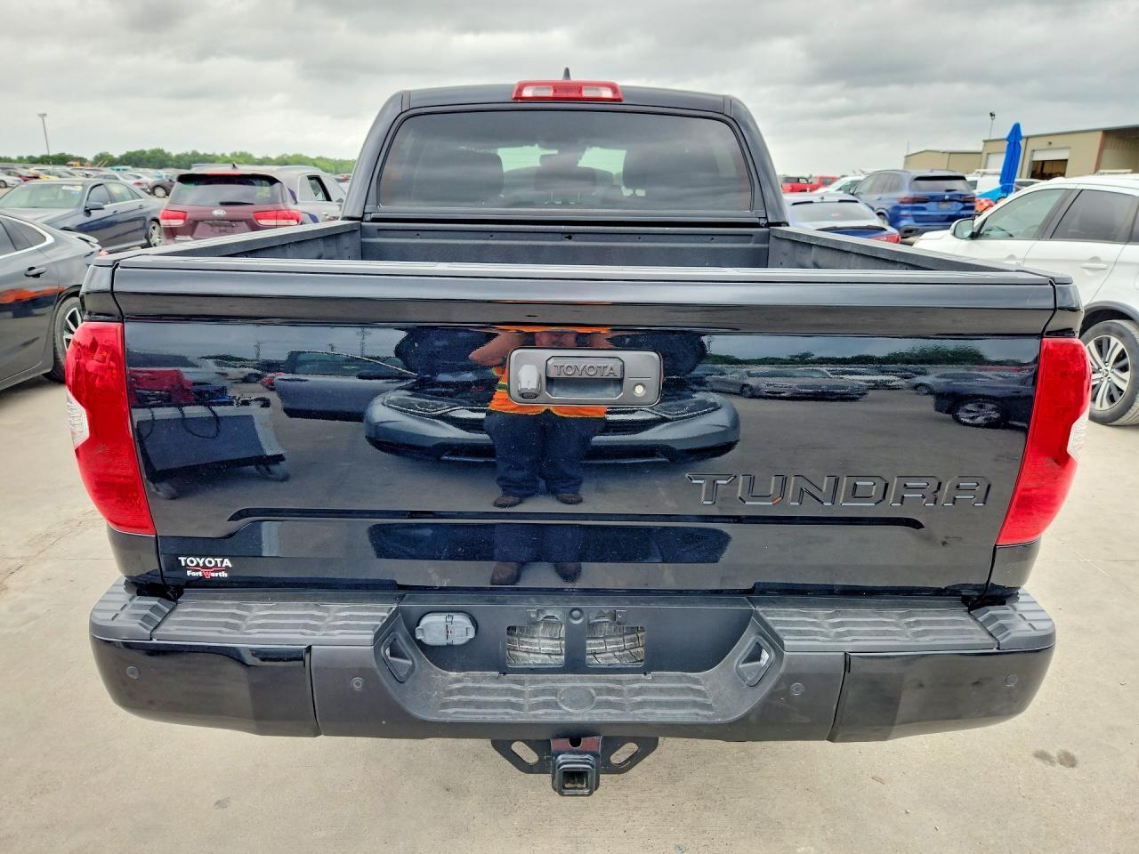 2021 Toyota Tundra Crewmax Sr5 - Image 6