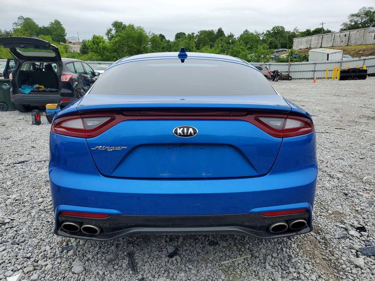 2018 Kia Stinger Premium - Image 6