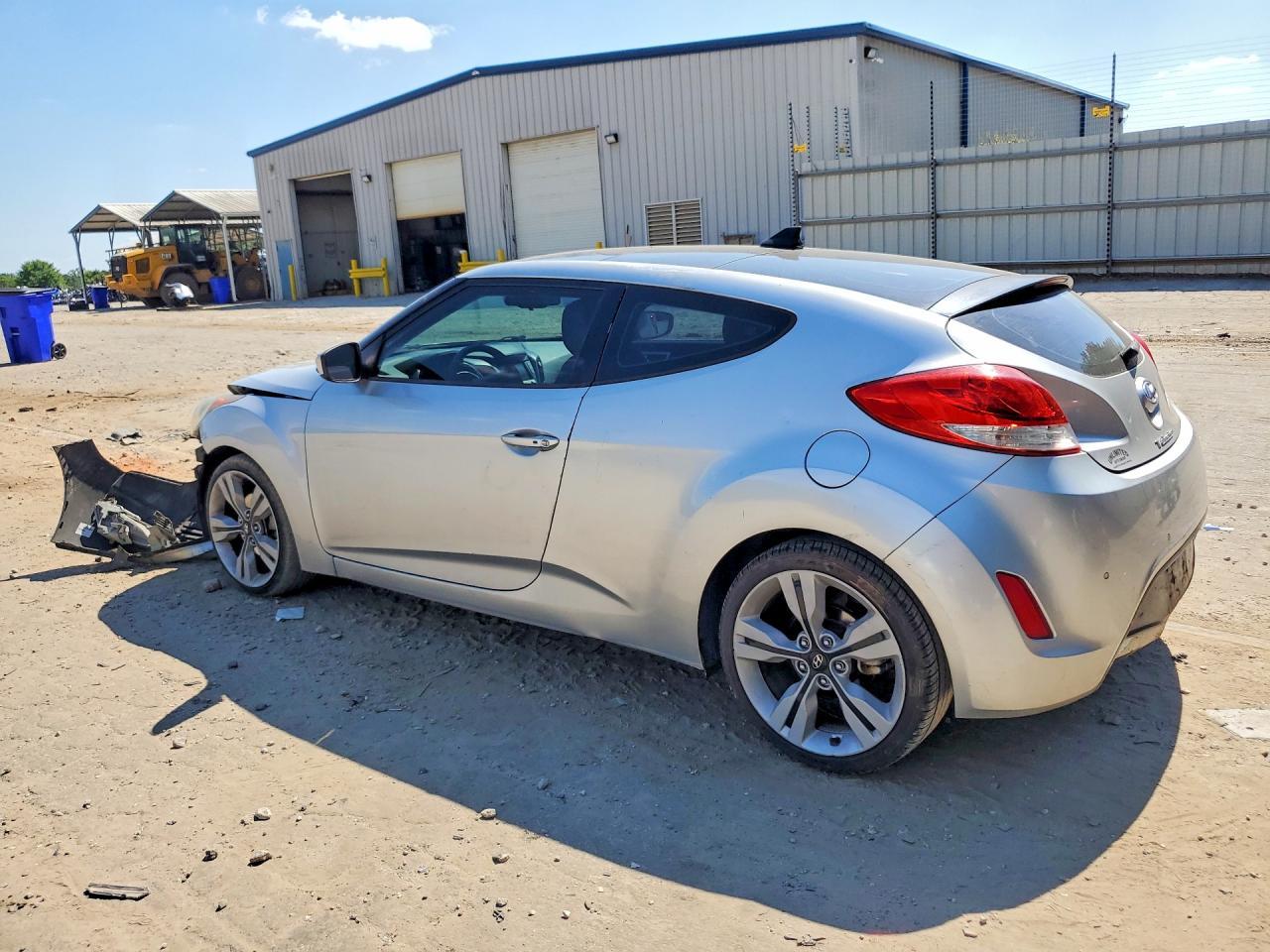 2012 Hyundai Veloster - Фото 2
