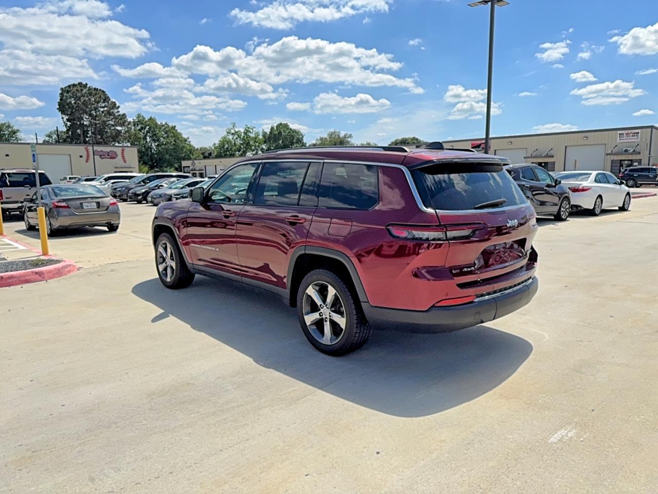 2021 Jeep Grand Cherokee L Limited - Image 3