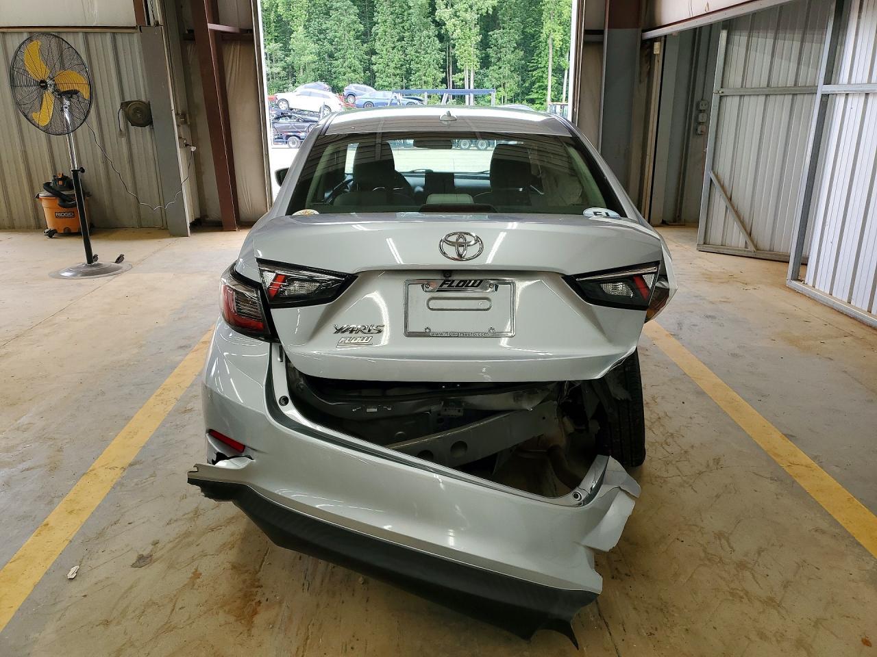 2019 Toyota Yaris L - Фото 6