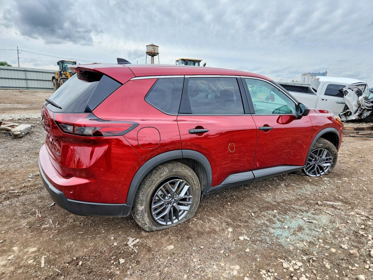 2025 Nissan Rogue - Image 3
