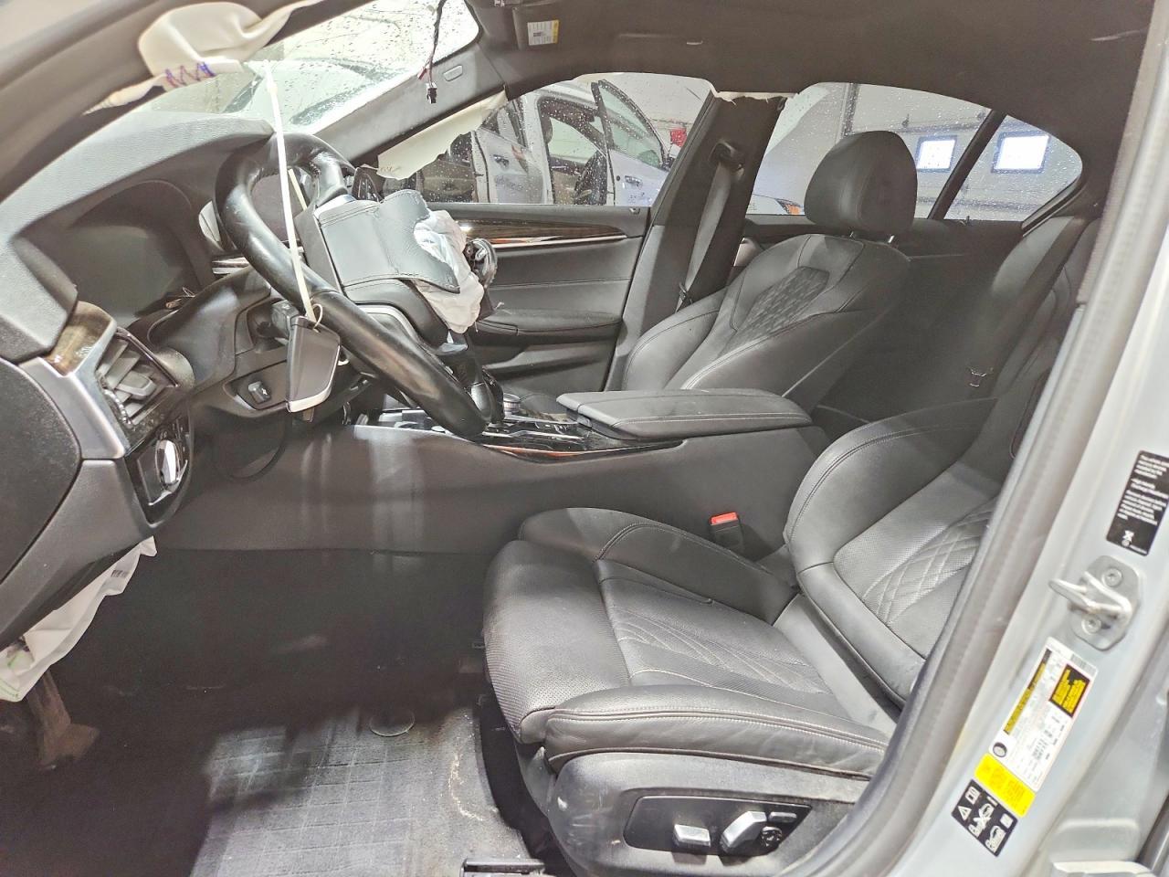 2021 BMW 530 Xi - Фото 7