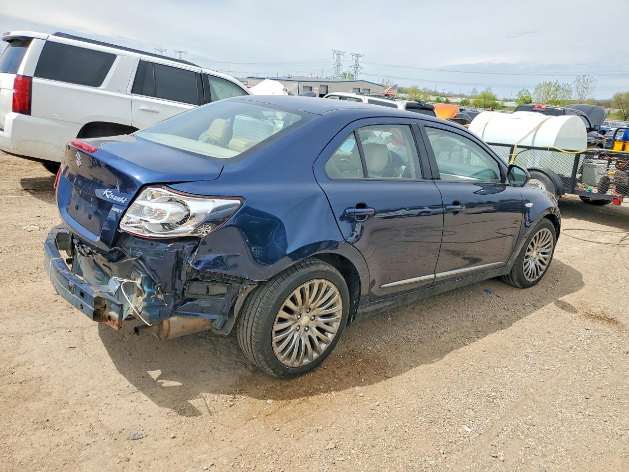 2011 Suzuki Kizashi Se - Фото 3