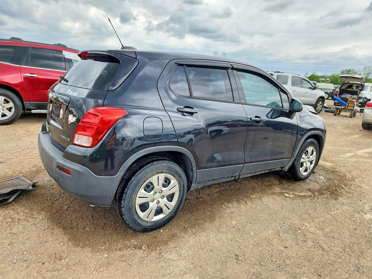 2016 Chevrolet Trax Ls - Image 3
