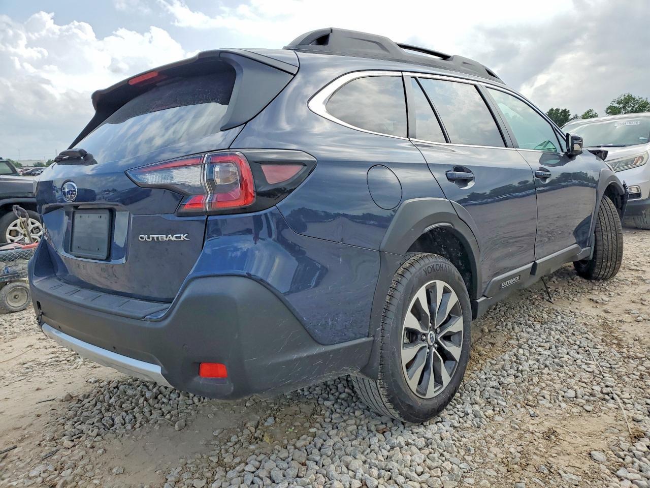 2025 Subaru Outback Limited - Image 3