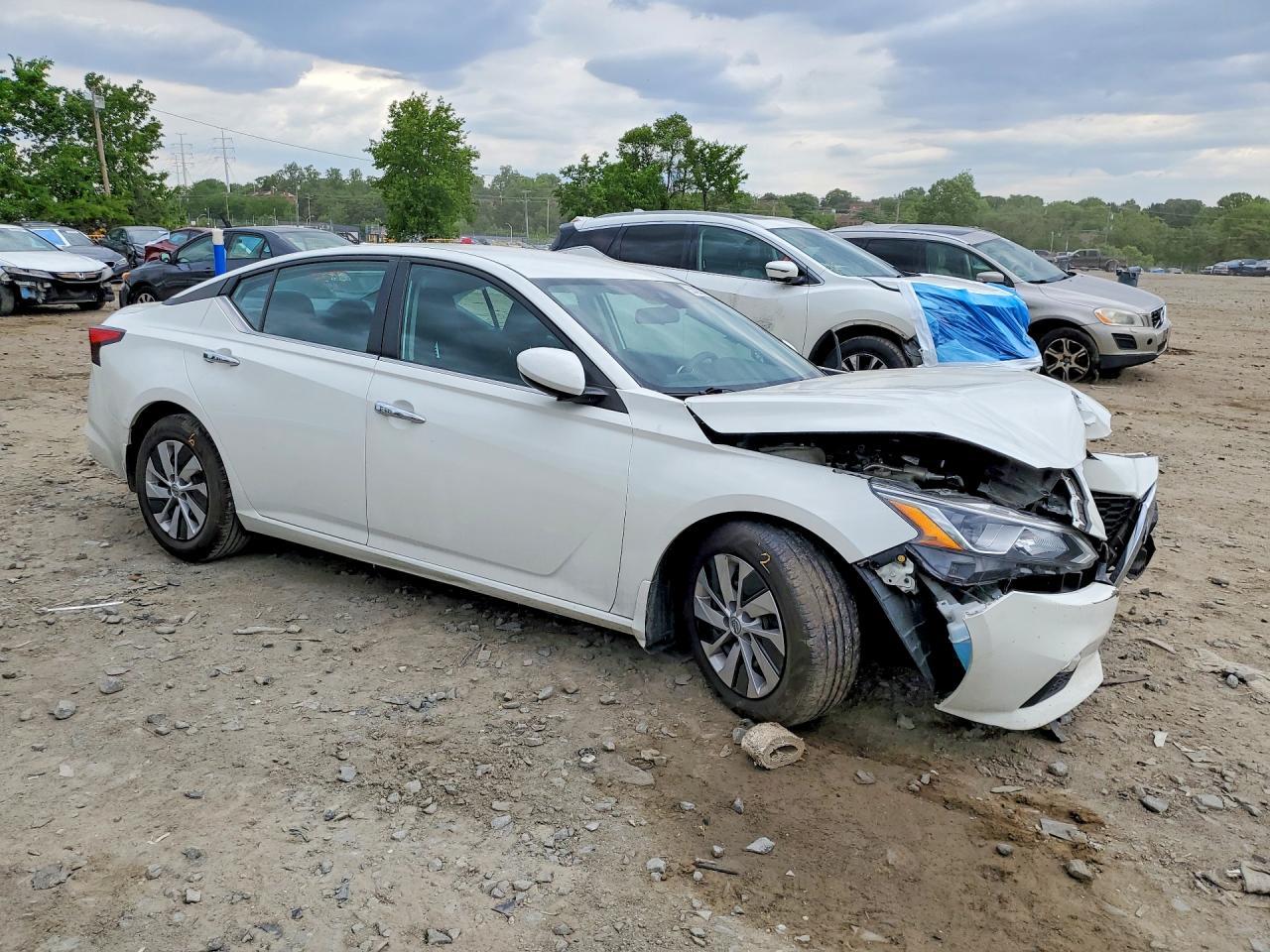 2021 Nissan Altima S - Фото 4