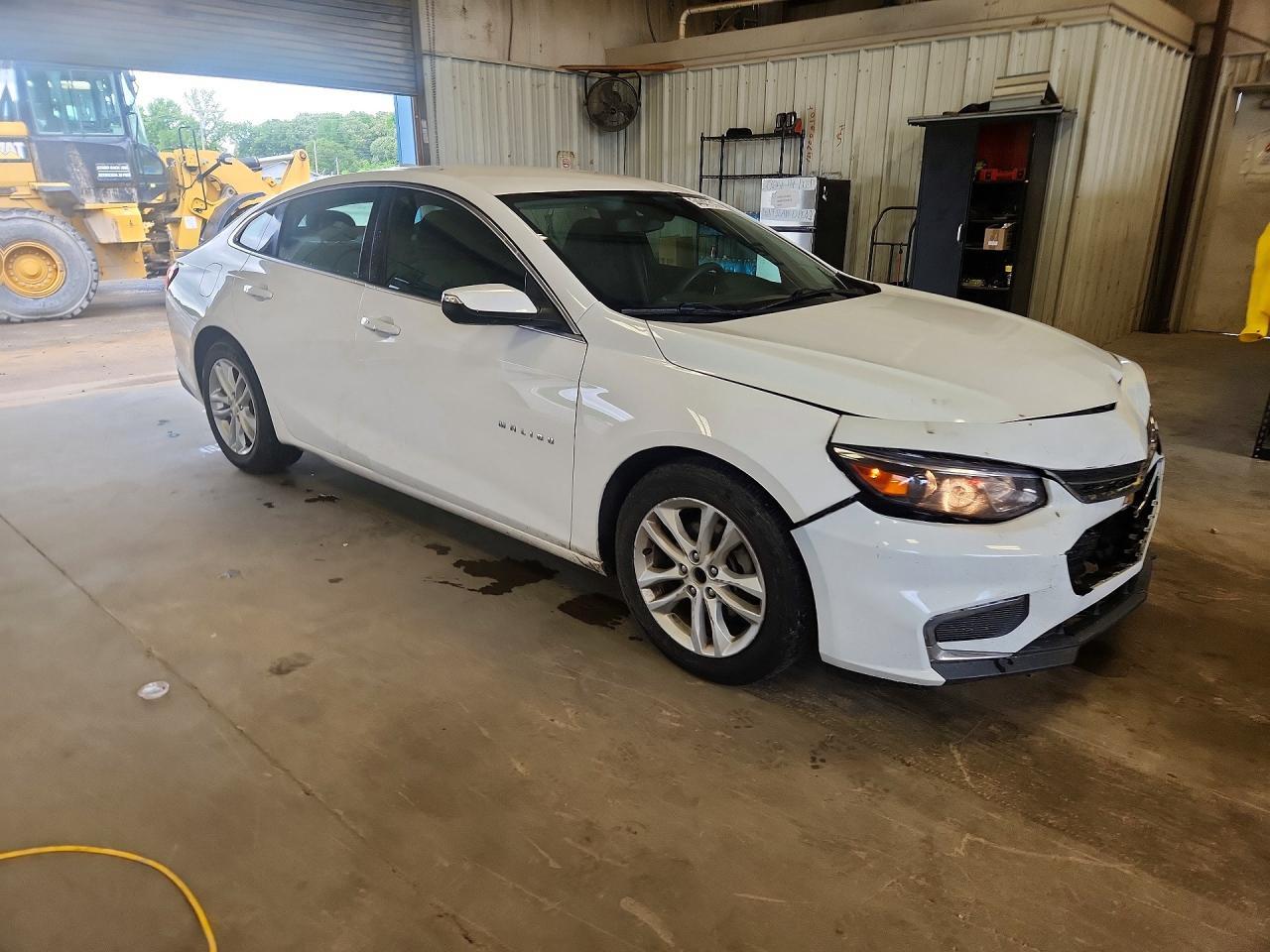 2017 Chevrolet Malibu Lt - Image 4