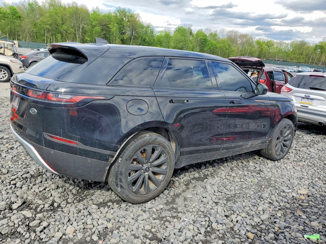 2018 Land Rover Range Rover Velar R-Dynamic Se - Image 3