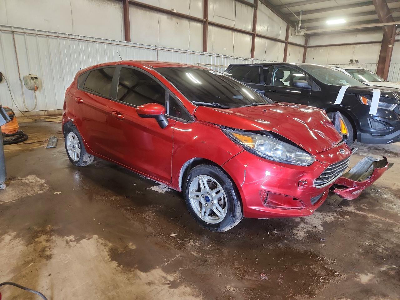 2019 Ford Fiesta Se - Фото 4